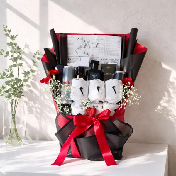 Arreglo de Regalo Personalizado con Artículos Variados